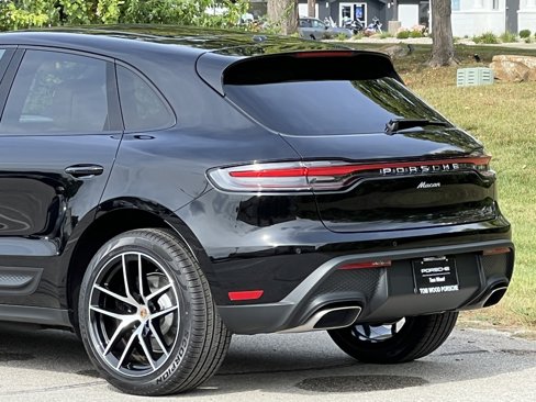 New 2026 Porsche Macan image 9