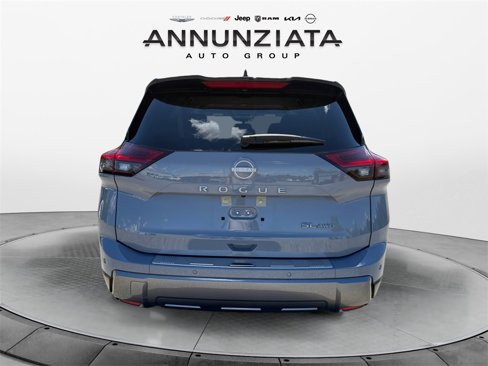 Used 2024 Nissan Rogue SL image 4
