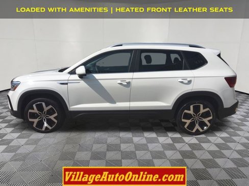 Used 2022 Volkswagen Taos SEL image 9