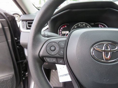 New 2025 Toyota RAV4 XLE image 34
