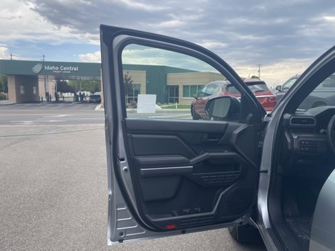 Used 2025 Toyota Tacoma SR5 image 25