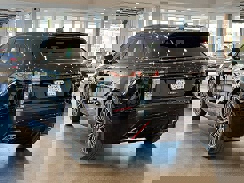 Used 2023 Land Rover Range Rover Velar R-Dynamic S image 4