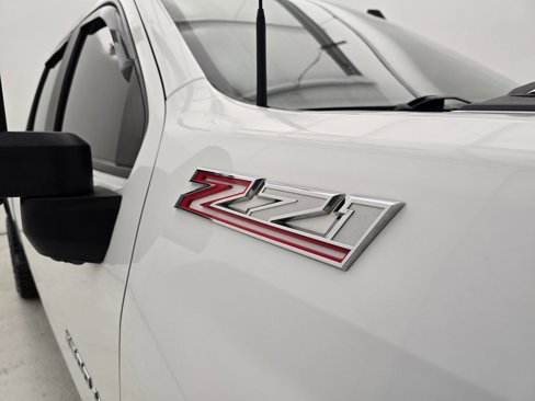 Used 2024 Chevrolet Silverado 2500 LT image 35