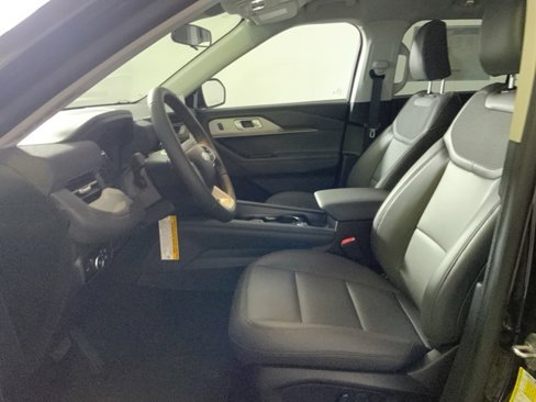 New 2025 Ford Explorer Active w/ Active Comfort Package image 18