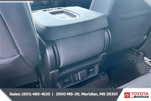 Used 2024 GMC Sierra 1500 SLE image 24