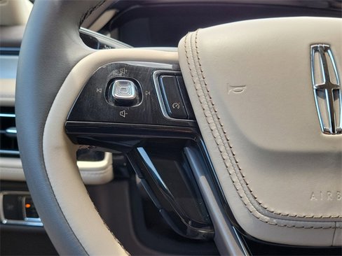Certified 2023 Lincoln Aviator 2WD image 14