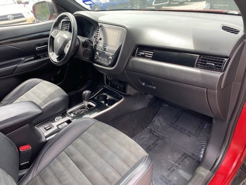 Used 2019 Mitsubishi Outlander SEL image 26