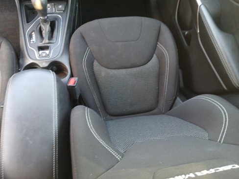 Used 2021 Jeep Cherokee Latitude image 13