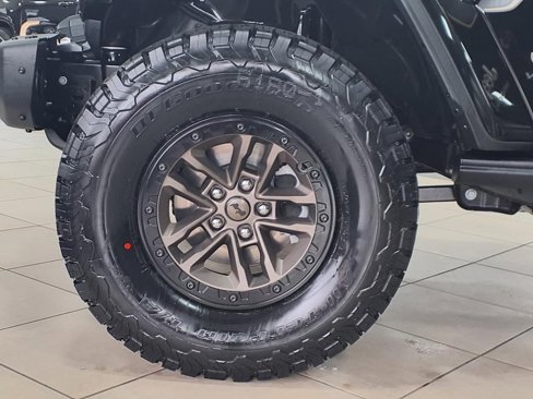 New 2025 Jeep Wrangler Unlimited Rubicon 392 image 21