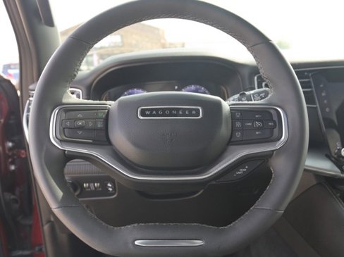 Used 2024 Jeep Wagoneer Series II image 20