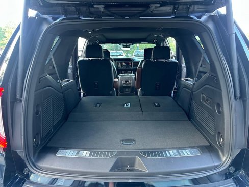 Used 2023 GMC Yukon Denali Ultimate image 14