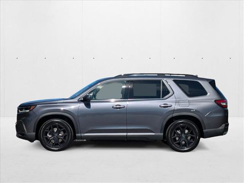 New 2025 Honda Pilot Touring image 5