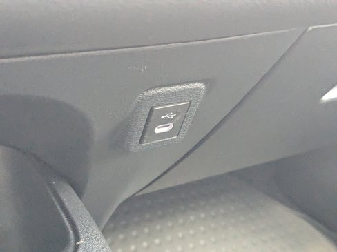 Used 2023 Toyota Corolla SE image 21