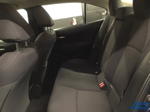 Used 2021 Toyota Corolla LE image 25