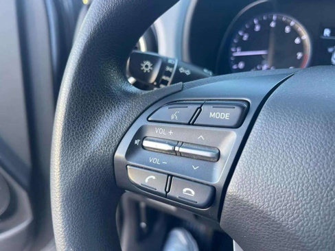 Used 2020 Hyundai Kona SE image 29