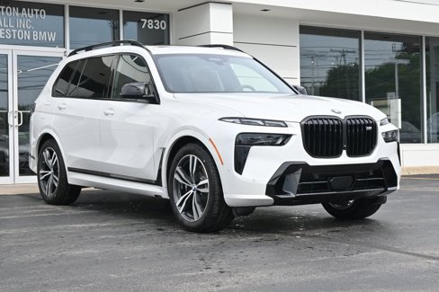 New 2026 BMW X7 M60i image 1