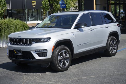 Used 2023 Jeep Grand Cherokee 4WD 4xe w/ Luxury Tech Group II image 2