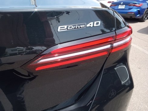 Used 2024 BMW i5 eDrive40i w/ Premium Package image 24