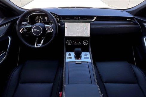 New 2026 Jaguar F-PACE R-Dynamic S image 5