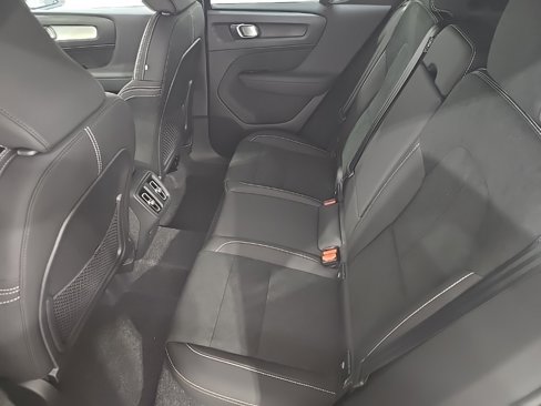 New 2026 Volvo XC40 B5 Ultra w/ Climate Package image 22