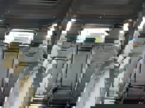 New 2025 Jeep Grand Cherokee Summit image 23