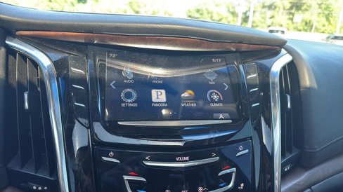 Used 2015 Cadillac Escalade Premium image 19