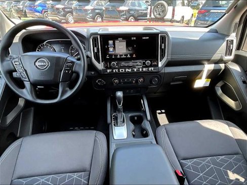 Certified 2025 Nissan Frontier SV image 21