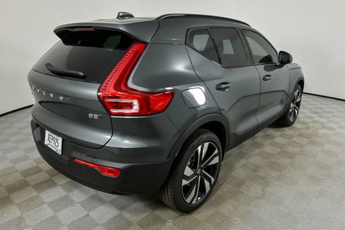 New 2026 Volvo XC40 B5 Ultra w/ Climate Package image 29