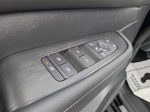 New 2025 Nissan Armada Platinum Reserve image 12