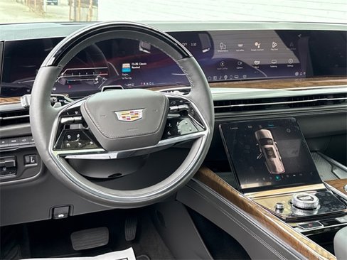 New 2025 Cadillac Escalade ESV Sport Platinum image 5