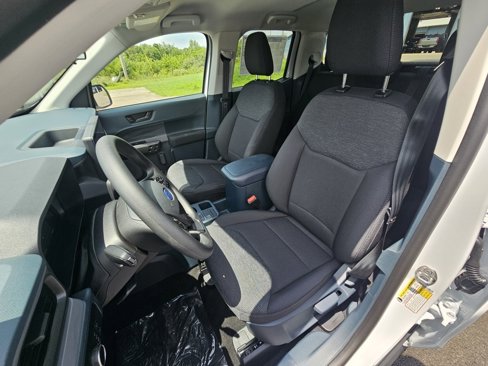 New 2025 Ford Maverick XL image 18