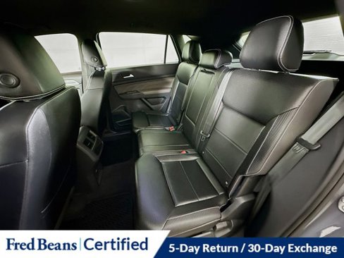 Used 2022 Volkswagen Atlas Cross Sport SE image 24