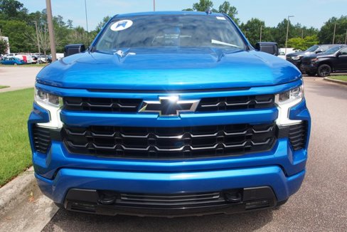 Used 2023 Chevrolet Silverado 1500 RST w/ Z71 Off-Road Package image 2