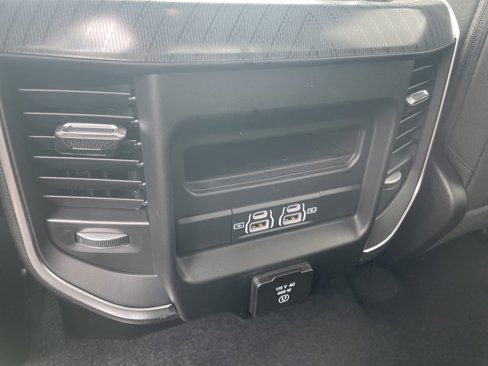 New 2026 RAM 1500 4x4 Crew Cab image 35