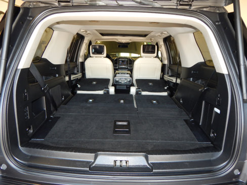 Used 2019 Ford Expedition Platinum image 28
