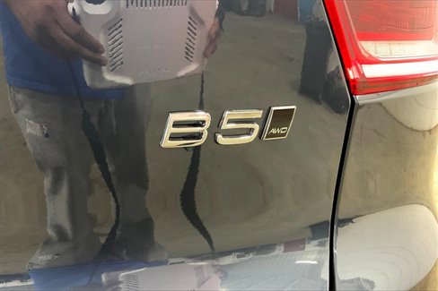 New 2026 Volvo XC40 B5 Ultra w/ Climate Package image 9