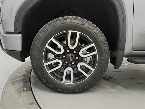 Used 2024 GMC Sierra 1500 AT4 w/ Technology Package image 20