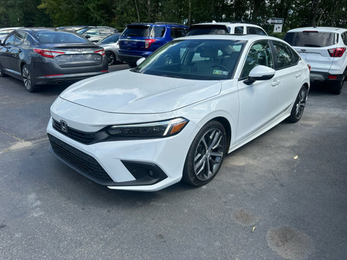 Used 2022 Honda Civic Touring image 1