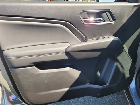 New 2025 GMC Canyon Elevation w/ Convenience Package image 10