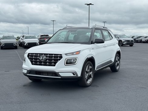Certified 2025 Hyundai Venue Limited image 3