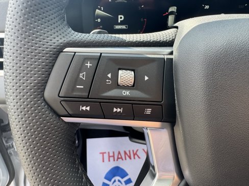New 2025 Mitsubishi Outlander SE image 19