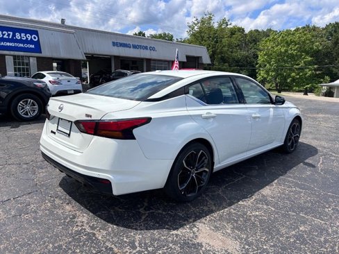Used 2023 Nissan Altima 2.5 SR image 3