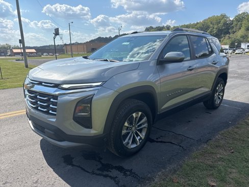 New 2025 Chevrolet Equinox LT w/ Convenience Package II image 3