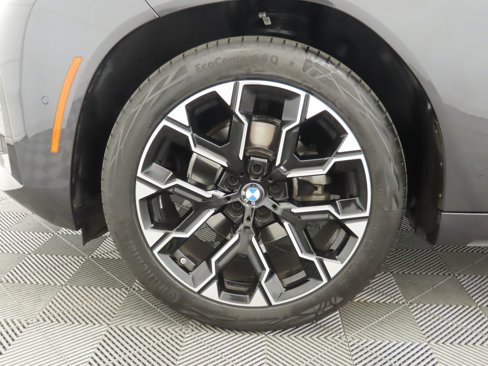 Used 2025 BMW X3 xDrive30i w/ Premium Package image 31