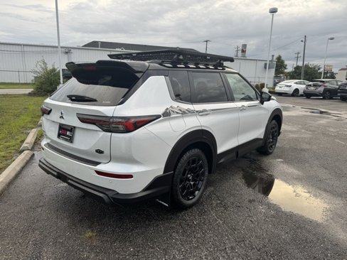New 2025 Mitsubishi Outlander AWD image 7