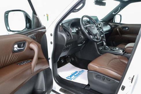 Used 2024 Nissan Armada Platinum w/ Captain's Chairs Package image 3
