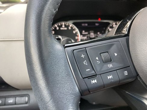 Used 2022 Nissan Pathfinder SL image 28