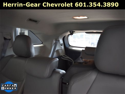 Used 2023 Toyota Sienna XLE image 17