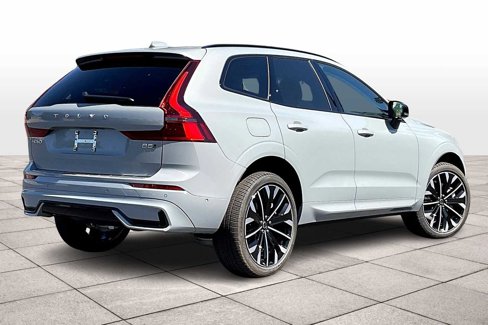 New 2026 Volvo XC60 B5 Ultra w/ Climate Package image 4