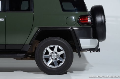 Used 2014 Toyota FJ Cruiser 4WD image 20